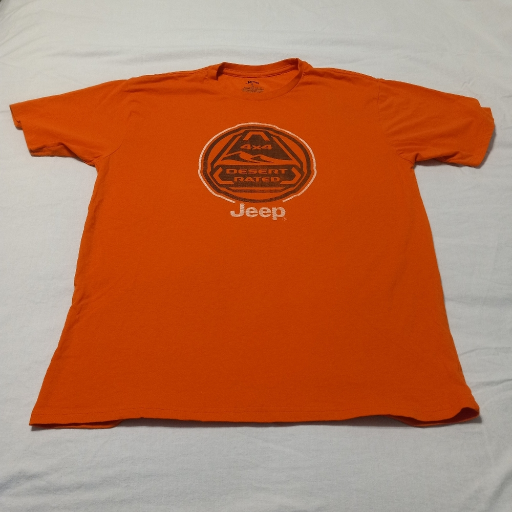 Made from 100% cotton Short sleeveCrew neck Custom tagless neck label Size L